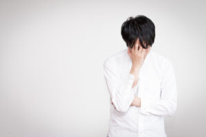 山形駅から徒歩10分の十日町デンタルクリニックでは、食いしばり・歯軋りによる歯や身体の不調でお悩みの方へ、お一人おひとりに合わせたマウスピース治療や咬み合わせ治療を行っています。山形市で気になる症状のある方はお気軽にご相談ください。